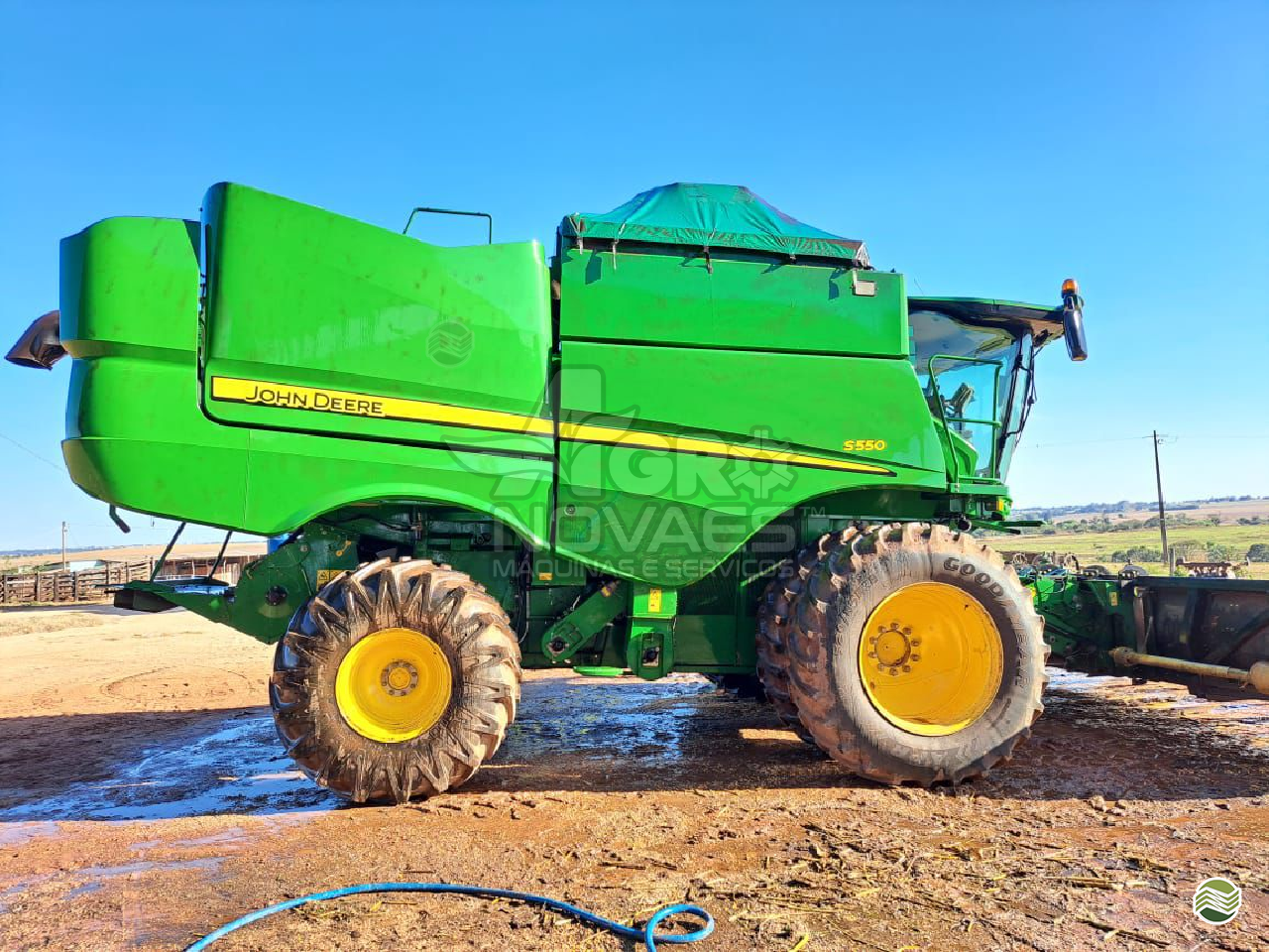 COLHEITADEIRA JOHN DEERE JOHN DEERE S550 Agro Novaes Máquinas Agrícolas FERNANDOPOLIS SÃO PAULO SP